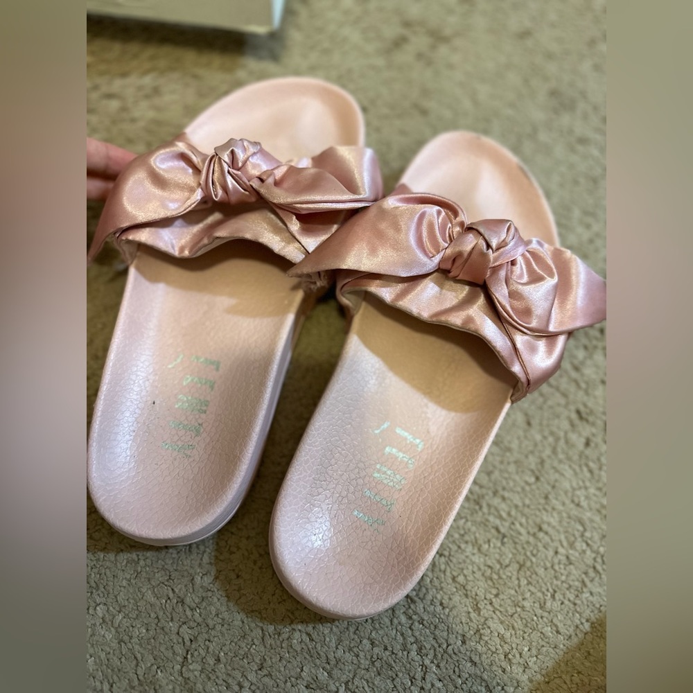 Puma Fenty by Rihanna pink bow slides